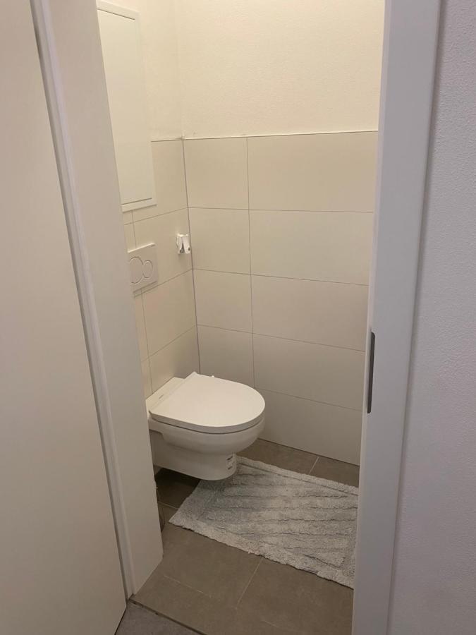 Wohnung City Nord Mit Balkon Herzogsdorf Esterno foto