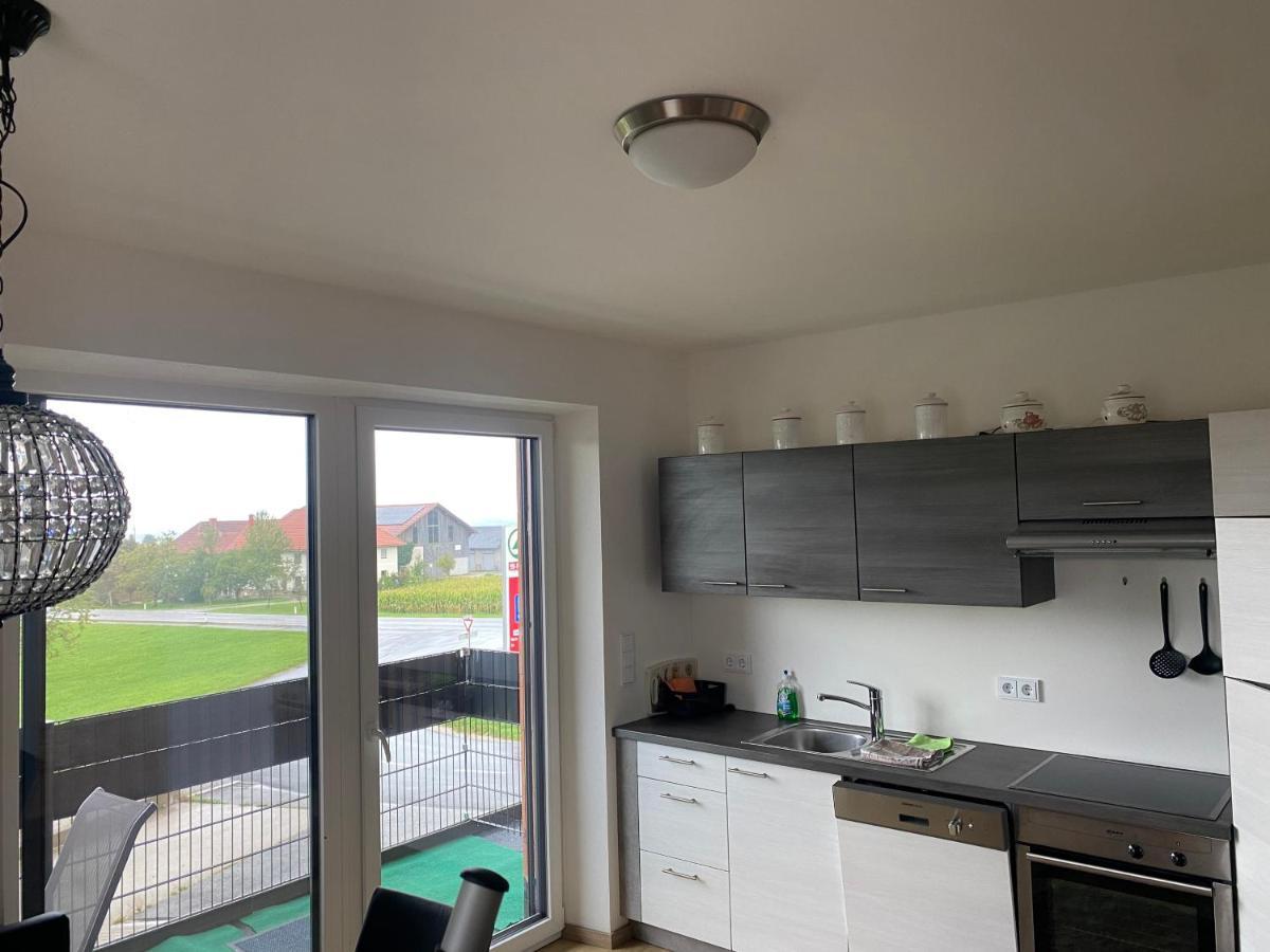 Wohnung City Nord Mit Balkon Herzogsdorf Esterno foto