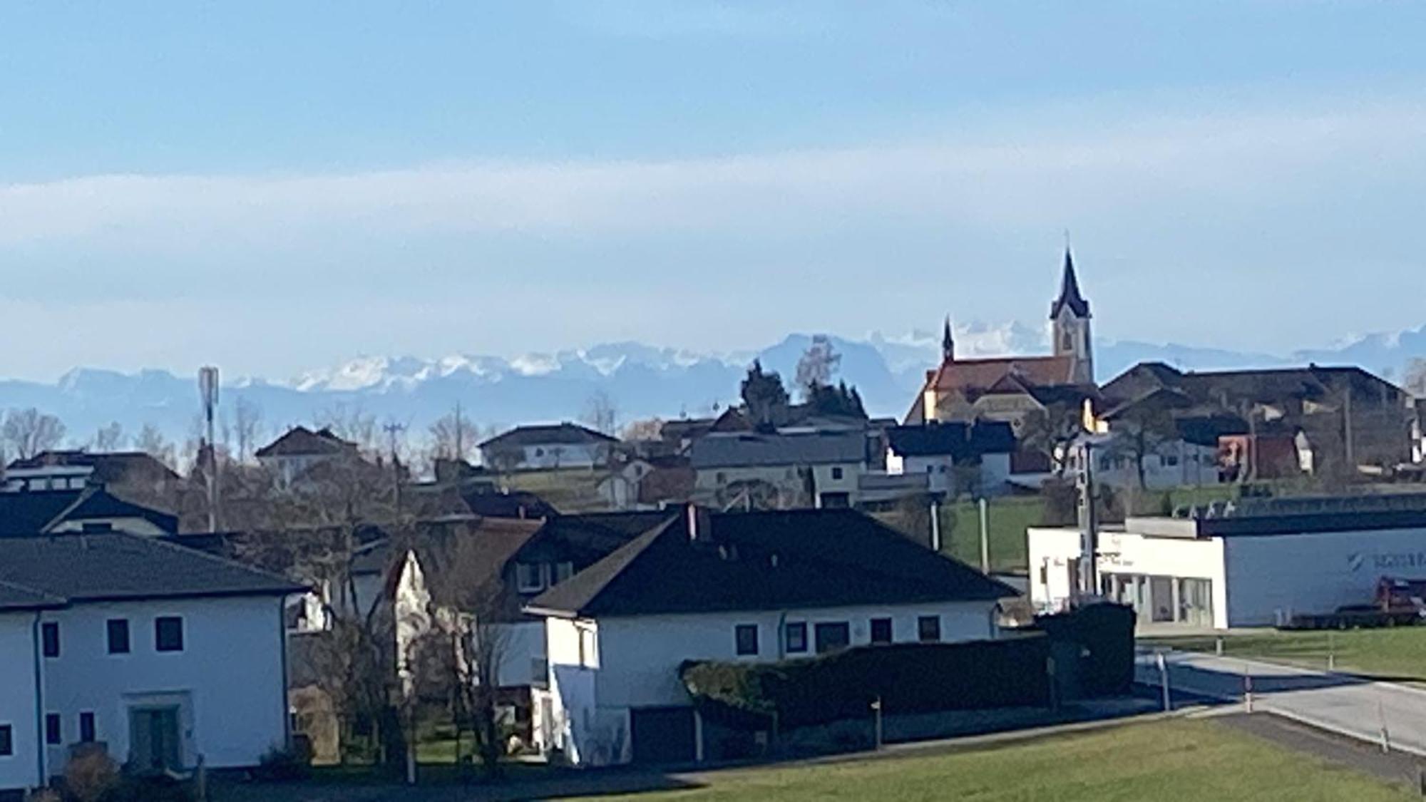 Wohnung City Nord Mit Balkon Herzogsdorf Esterno foto